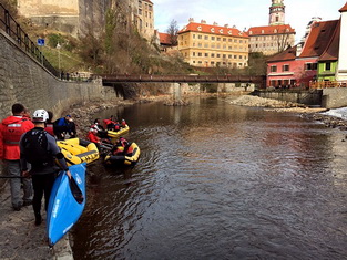 RAFT AND BOAT RENTAL VLTAVA - CK ČESKÝ KRUMLOV - VLTAVA RAFTING