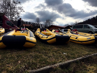 RAFT AND BOAT RENTAL VLTAVA - CK ČESKÝ KRUMLOV - VLTAVA RAFTING