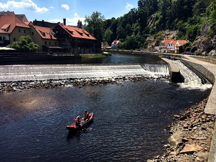 RAFT AND BOAT RENTAL VLTAVA - CK ČESKÝ KRUMLOV - VLTAVA RAFTING RAFT AND BOAT RENTAL VLTAVA - CK ČESKÝ KRUMLOV - VLTAVA RAFTING