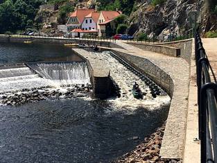 RAFT AND BOAT RENTAL VLTAVA - CK ČESKÝ KRUMLOV - VLTAVA RAFTING RAFT AND BOAT RENTAL VLTAVA - CK ČESKÝ KRUMLOV - VLTAVA RAFTING
